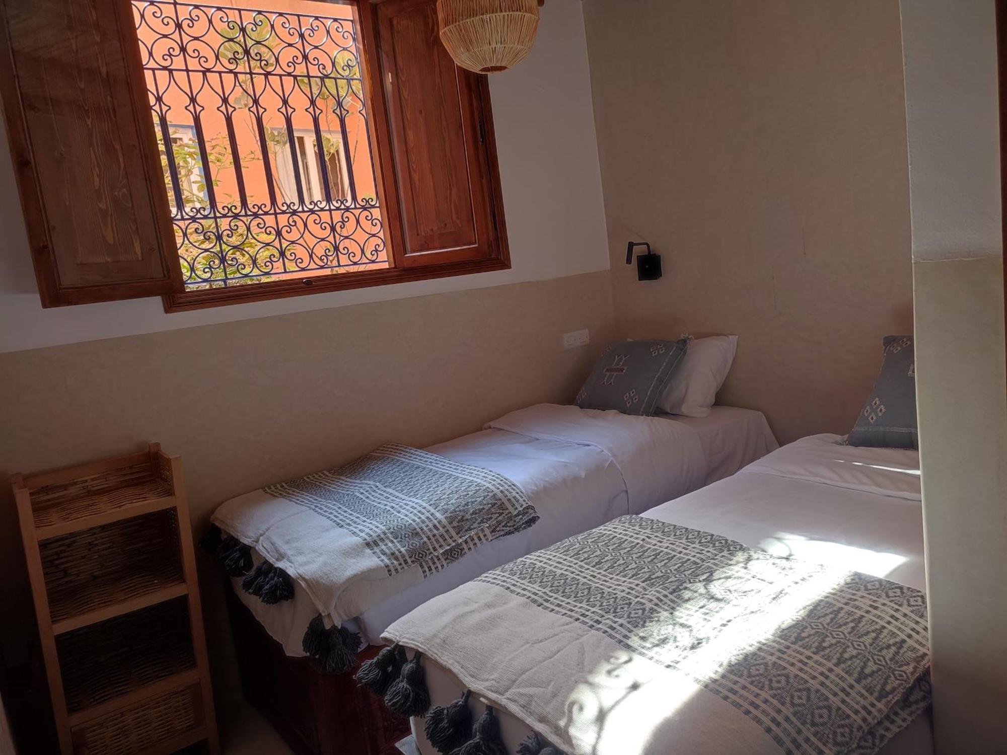 Private Room In Apartment Tov Taghazout Ngoại thất bức ảnh