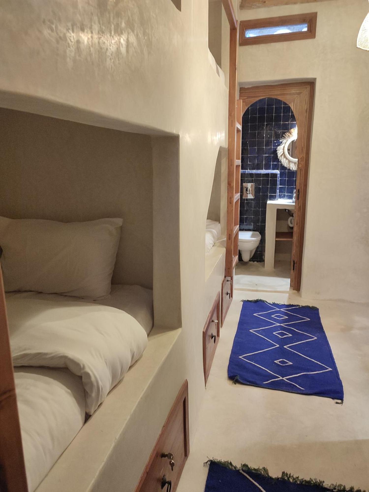 Private Room In Apartment Tov Taghazout Ngoại thất bức ảnh