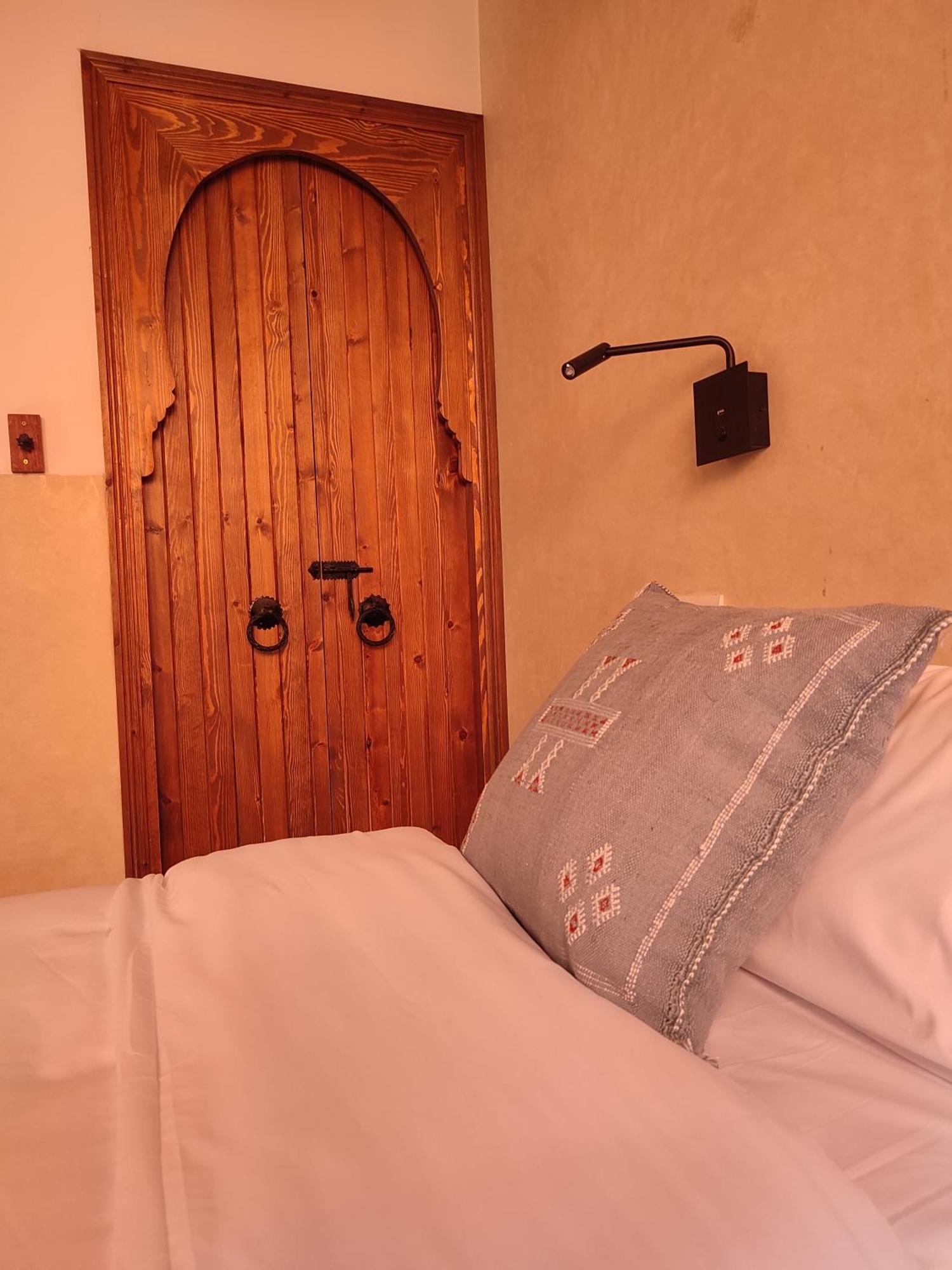 Private Room In Apartment Tov Taghazout Ngoại thất bức ảnh