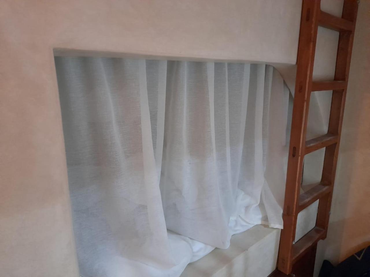 Private Room In Apartment Tov Taghazout Ngoại thất bức ảnh